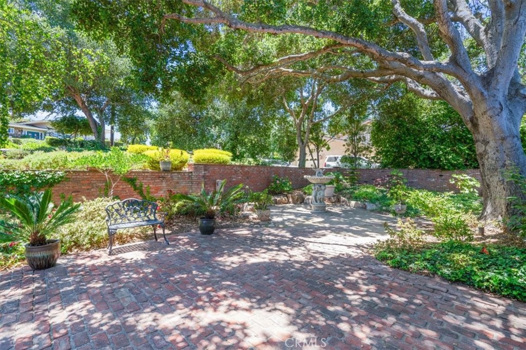 2355 Lake Marie Drive