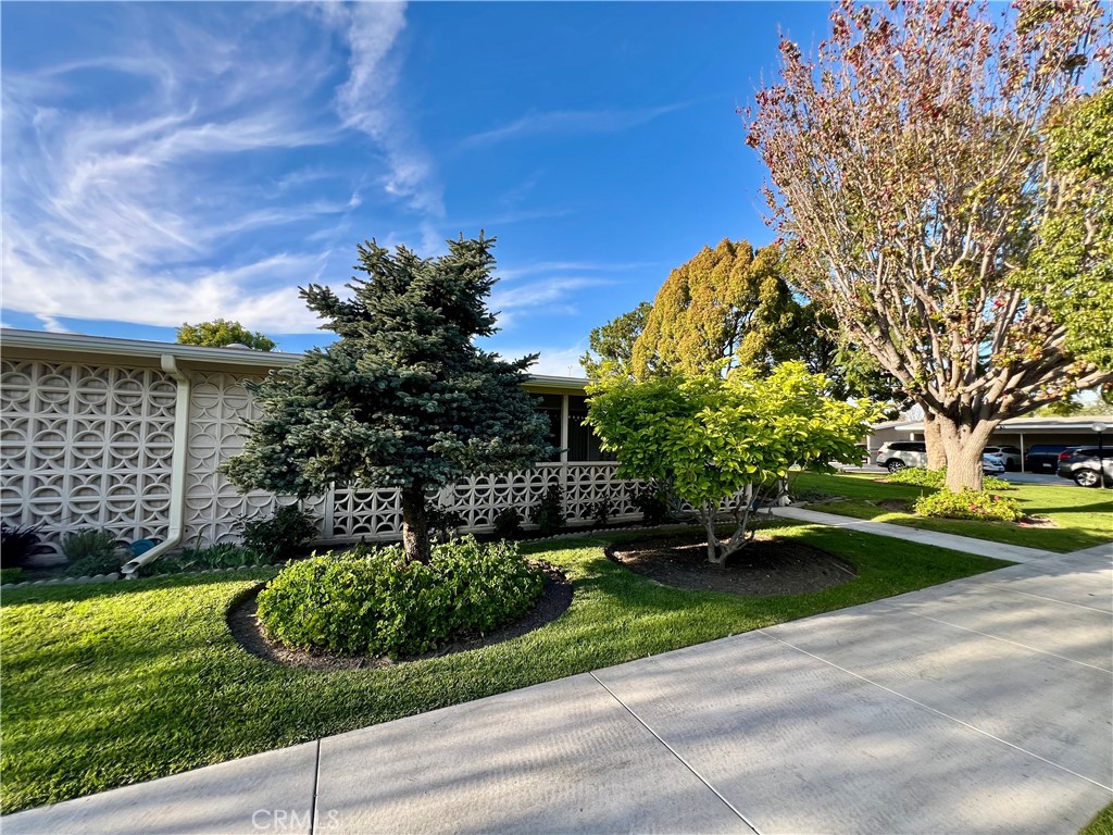 1730 Sunningdale Rd., M14-17A