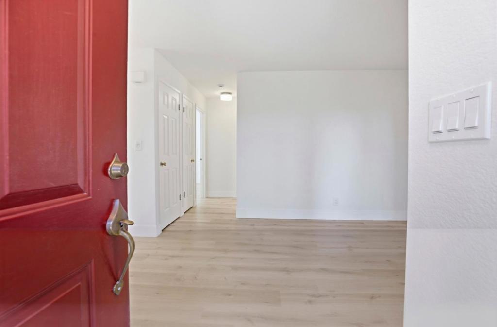 1555 Hecker Pass Road H102