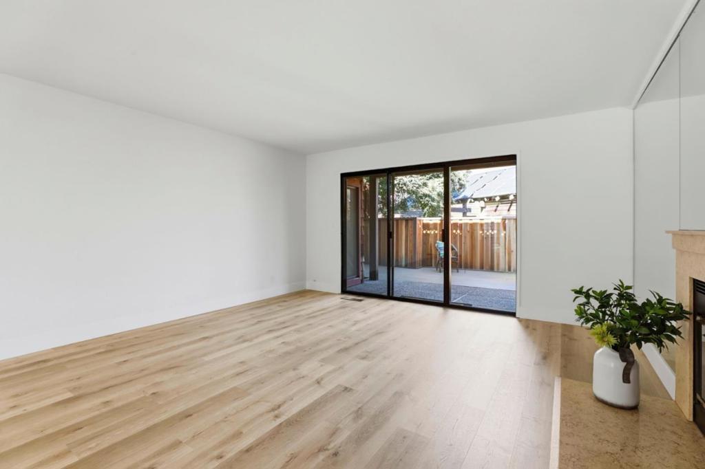 1555 Hecker Pass Road H102