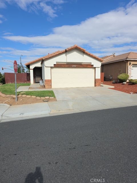 Photo of 27760 Moonridge Dr, Menifee, CA 92585 (MLS # SW25278056)