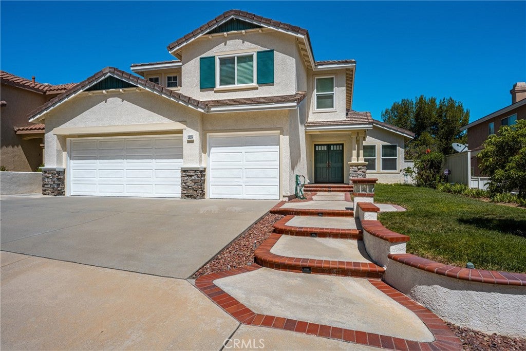 1038 S Cascade Lane