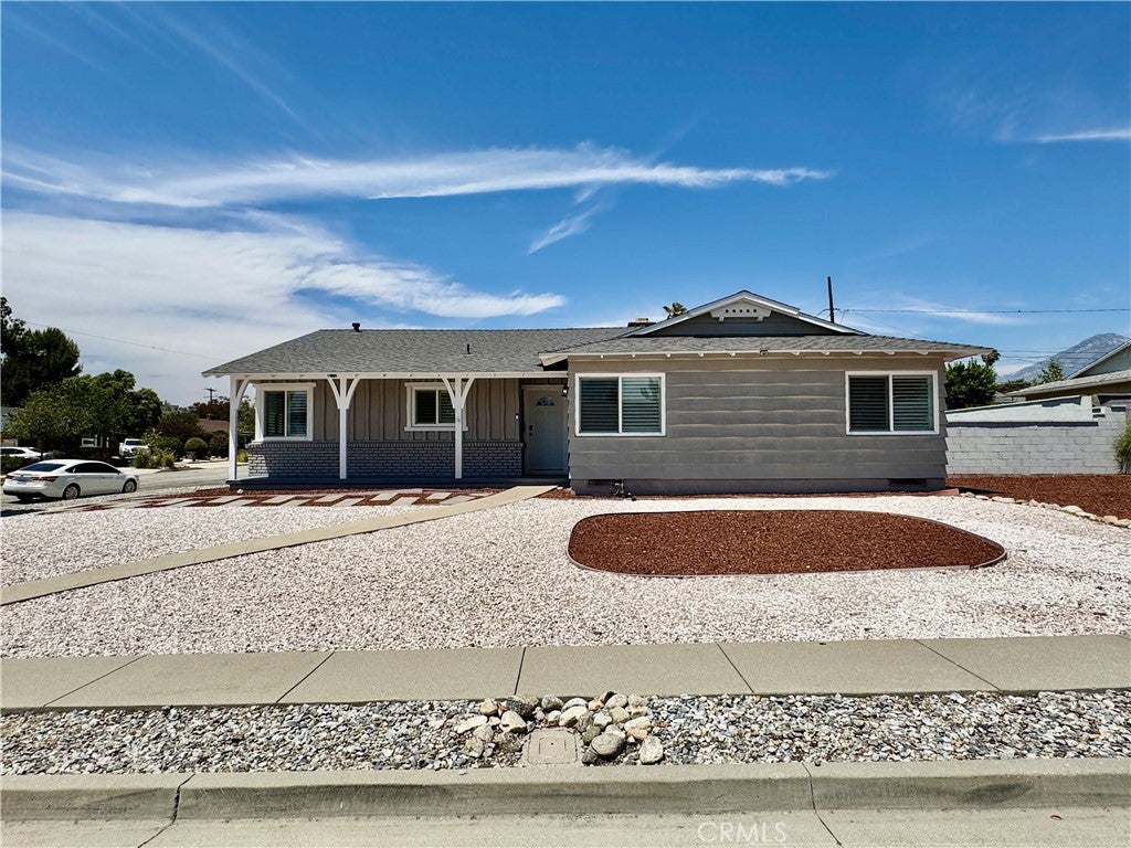 1127 Turning Bend DR
