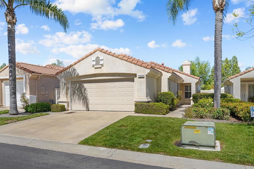Photo of 40684 Corte Albara, Murrieta, CA 92562 (MLS # NDP2603695)