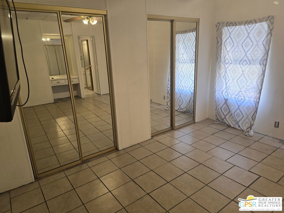 Date Palm Country Cl - Manufactured In Park