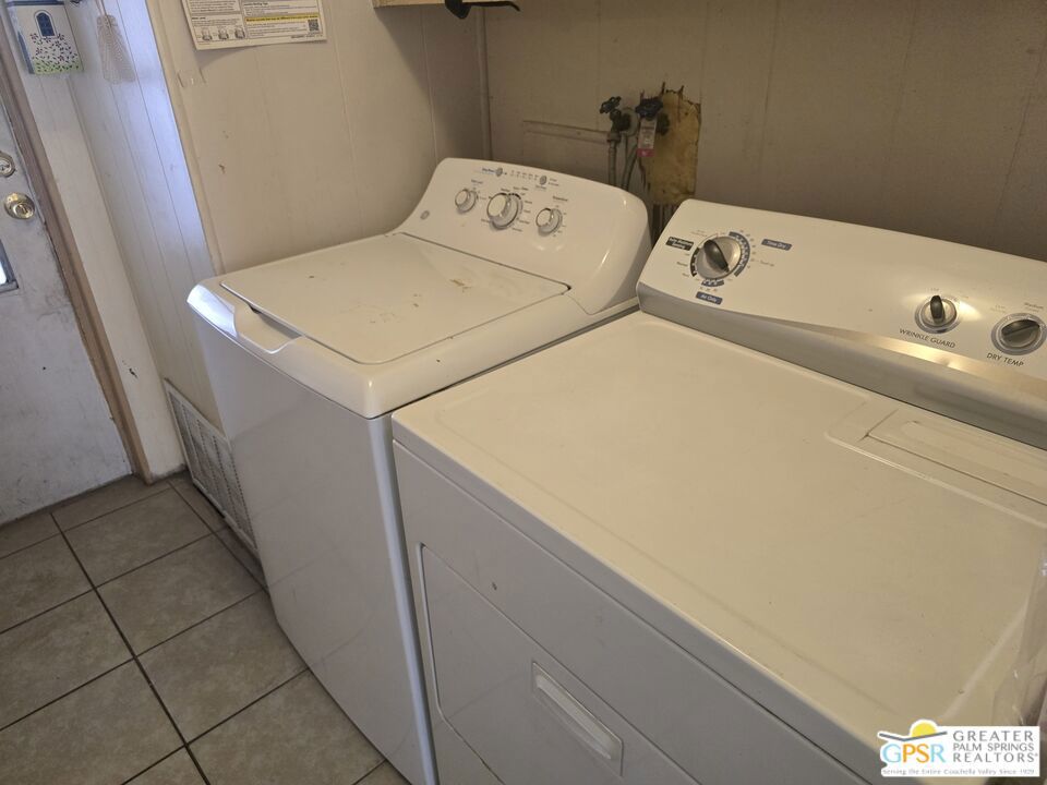 Date Palm Country Cl - Manufactured In Park