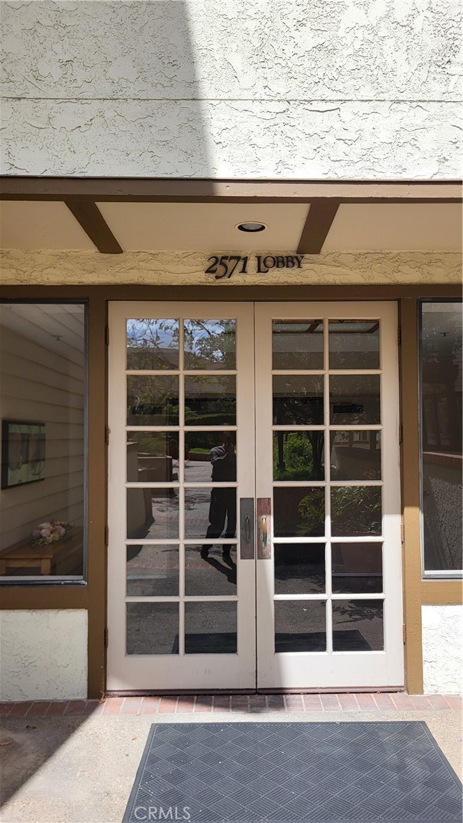 2571 Plaza Del Amo 109