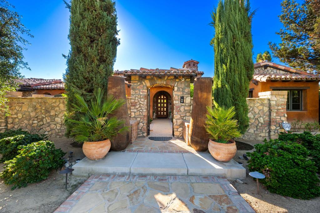 1 Rancho Clancy