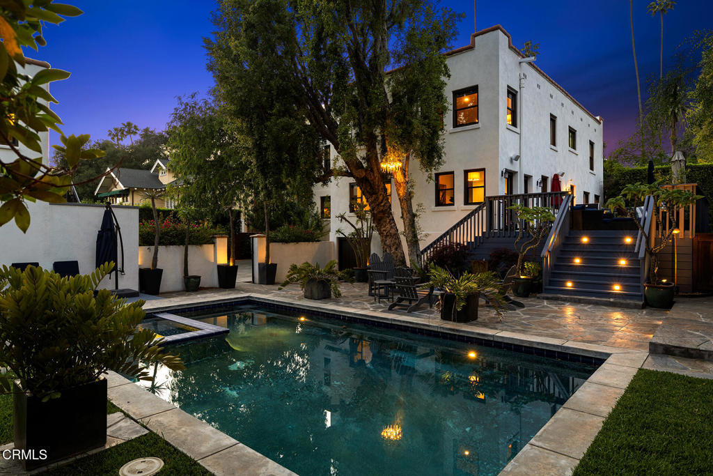 Properties 2 1052 New York Drive