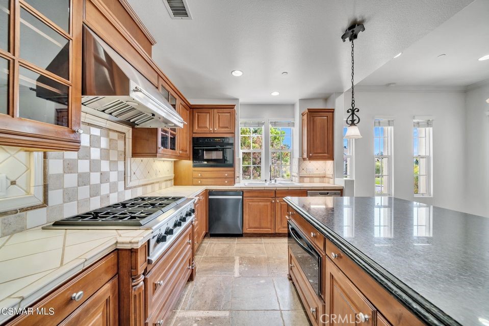 Majestic Oaks (799) - Residential Lease