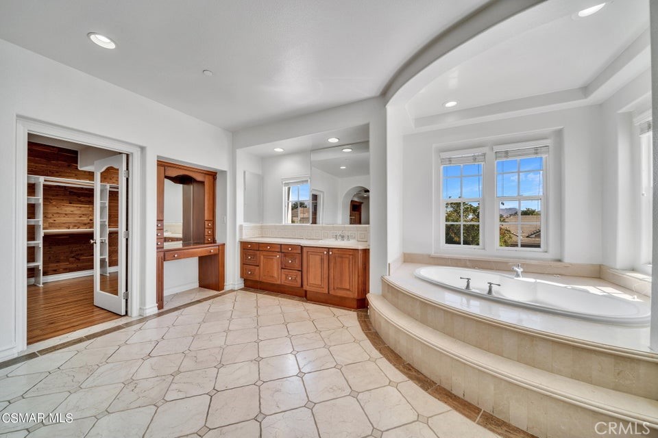 Majestic Oaks (799) - Residential Lease