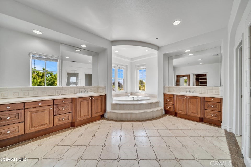 Majestic Oaks (799) - Residential Lease