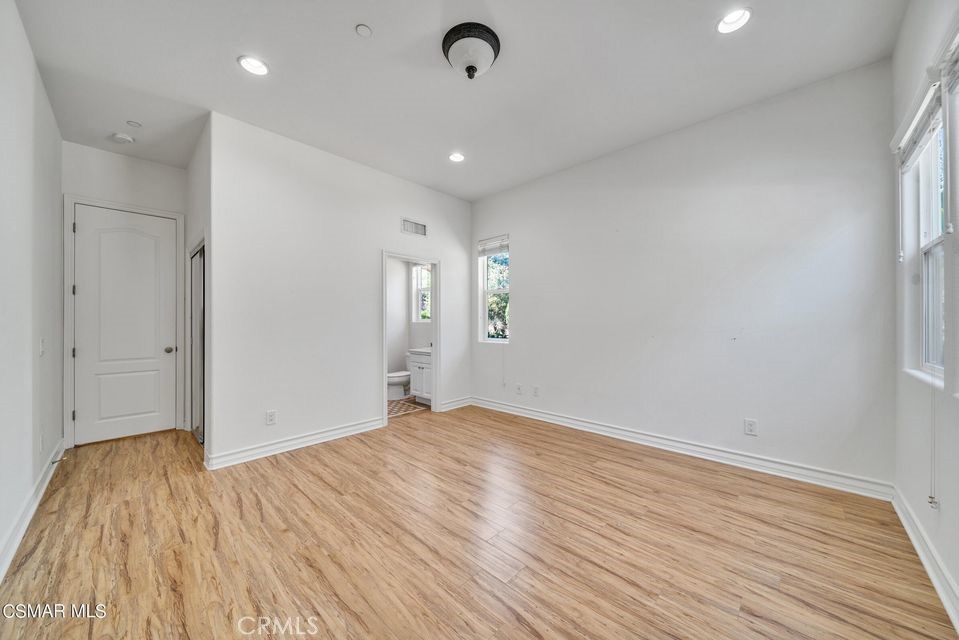 Majestic Oaks (799) - Residential Lease