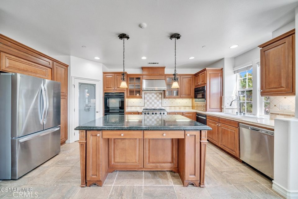 Majestic Oaks (799) - Residential Lease