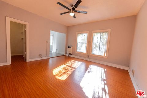 Photo of 661 Shatto Place #102, Los Angeles, CA 90005 (MLS # 25626133)