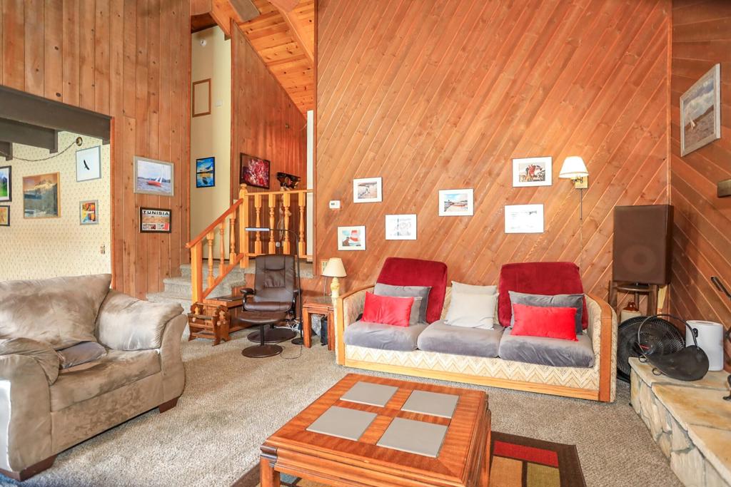 43602 Bow Canyon Lane