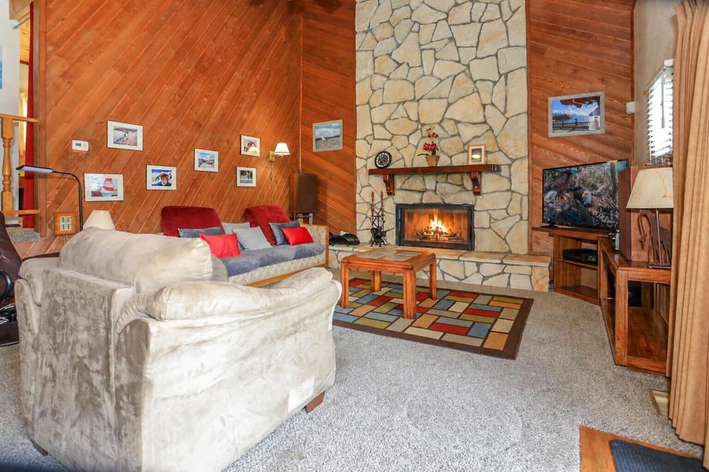 43602 Bow Canyon Lane