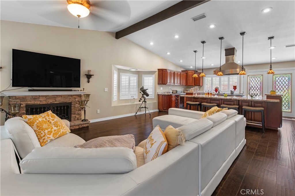 45419 Silverado Lane