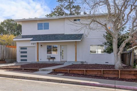 Photo of 721 Oak Street, Monterey, CA 93940 (MLS # ML82033404)