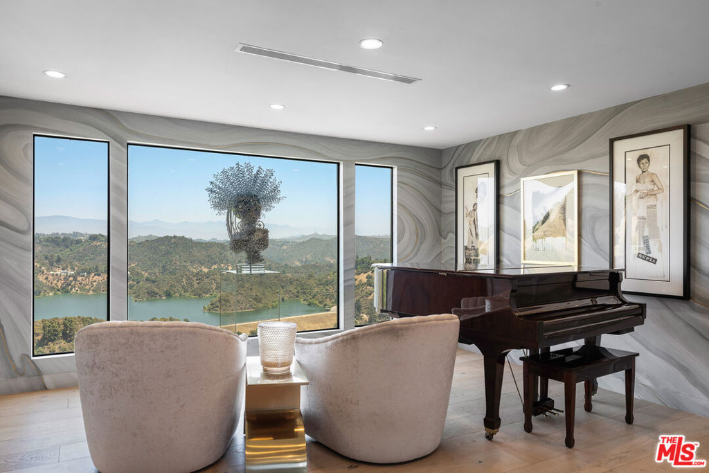 1962 Stradella Road