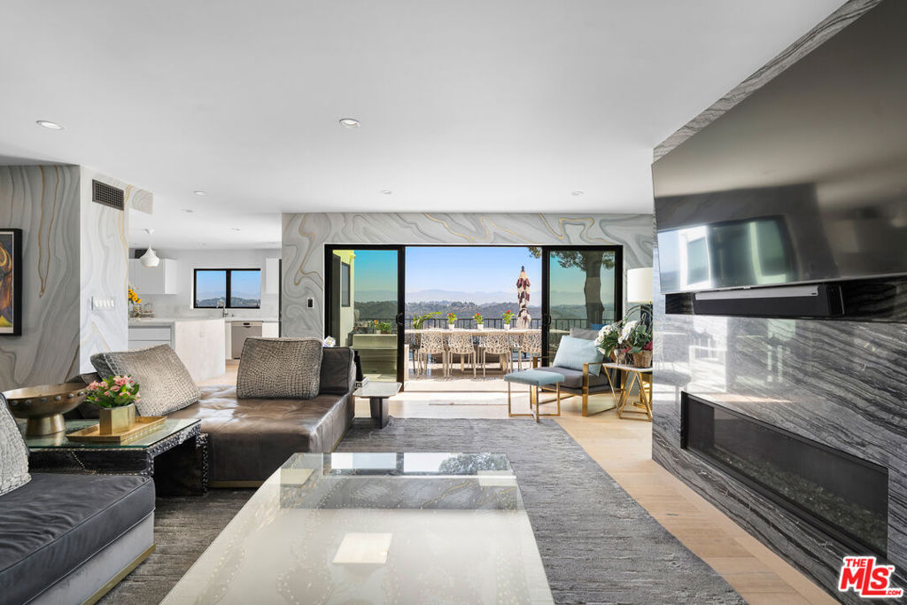 1962 Stradella Road