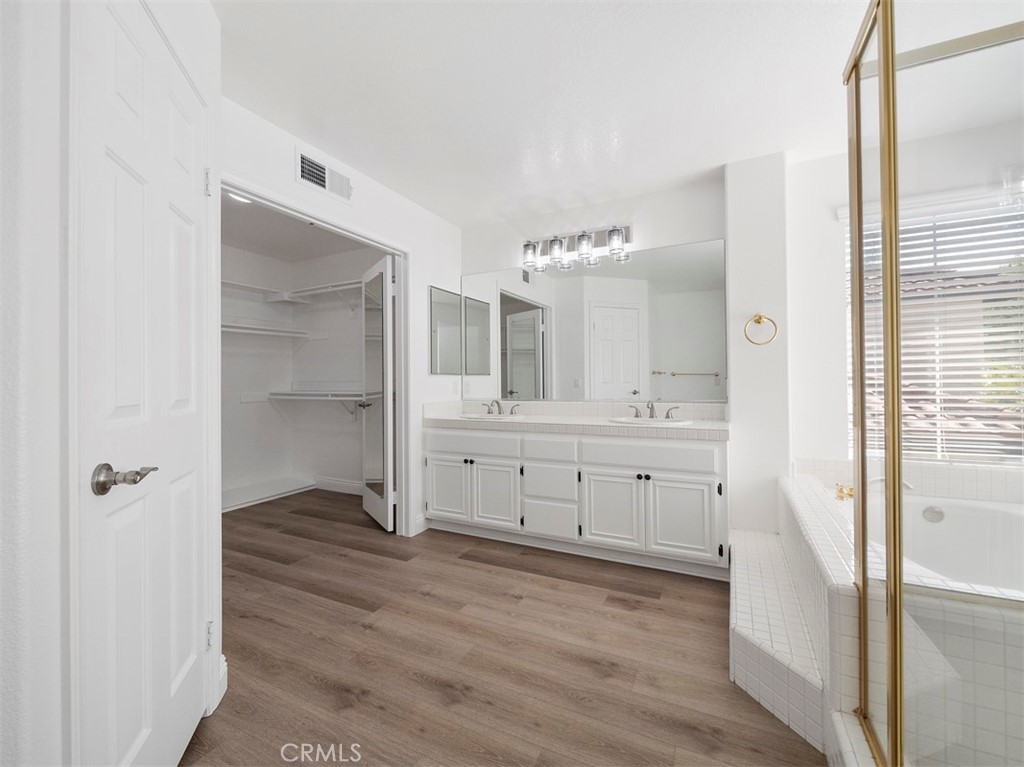 Barcelona (BARC) - Residential Lease
