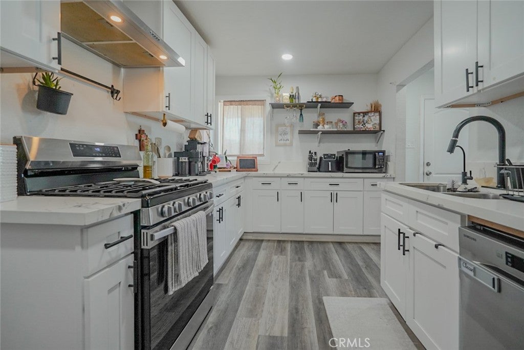 1434 W 153rd