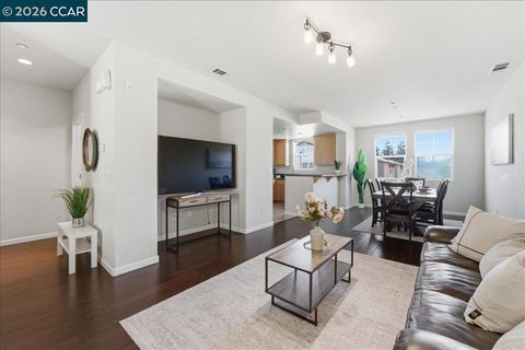 Photo of 108 Serra Way Way, San Pablo, CA 94806 (MLS # 41136224)