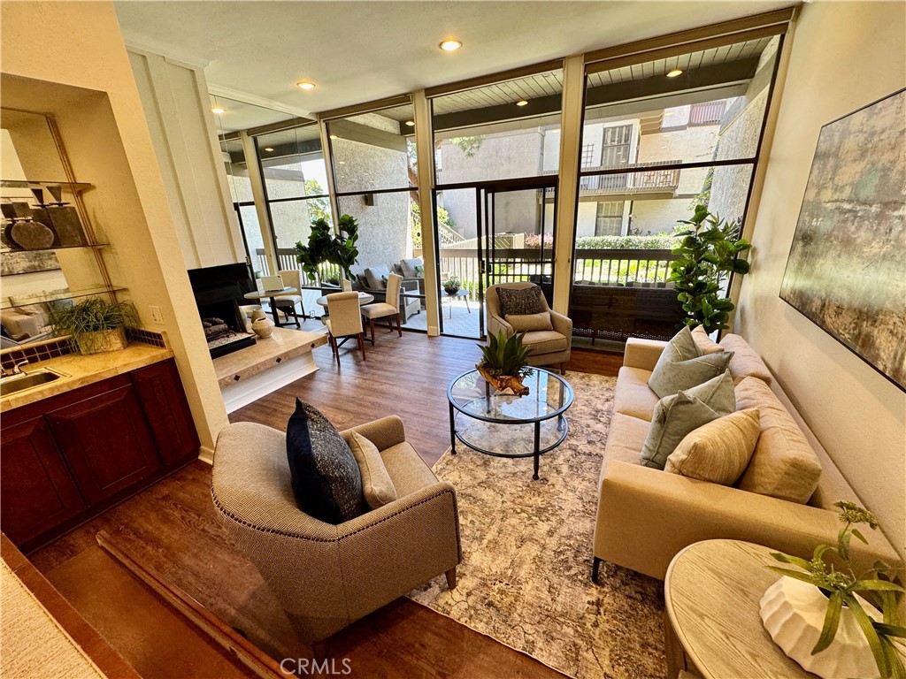 Marina Pacifica (MRP) - Residential