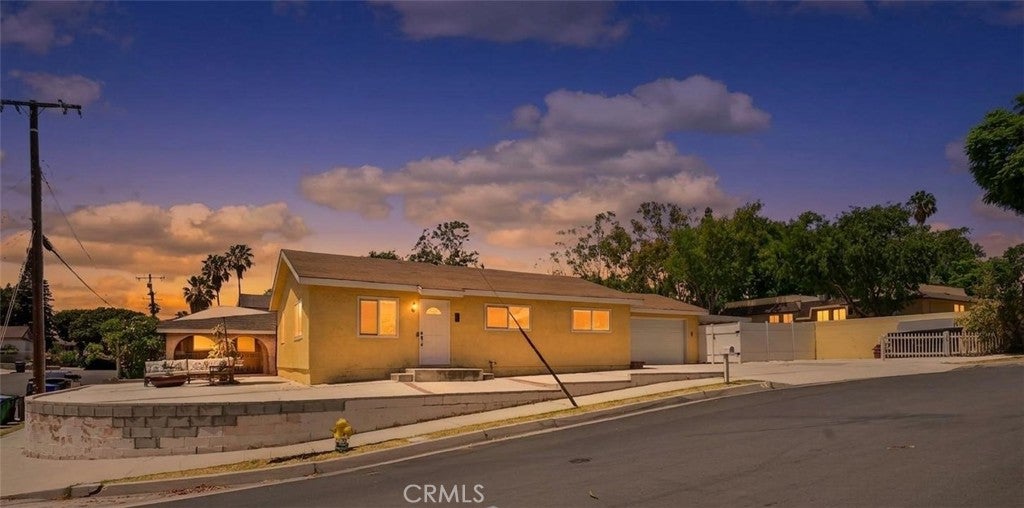 821 Buena Vista Avenue