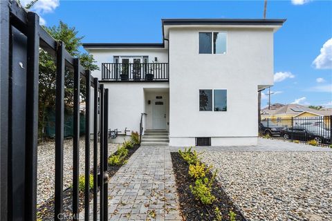 Photo of 759 E 25th St, Los Angeles, CA 90011 (MLS # SR26042245)