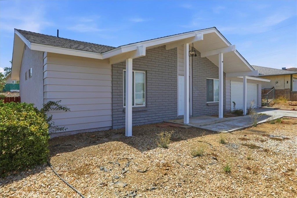26025 Chambers