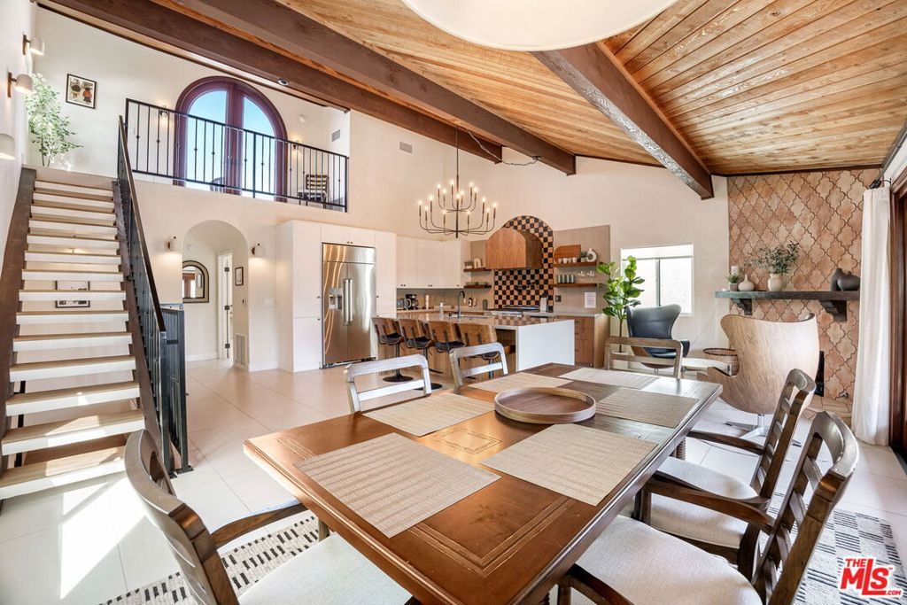 Photo of 2908 Pacific Avenue, Venice, CA 90291 (MLS # 25489153)