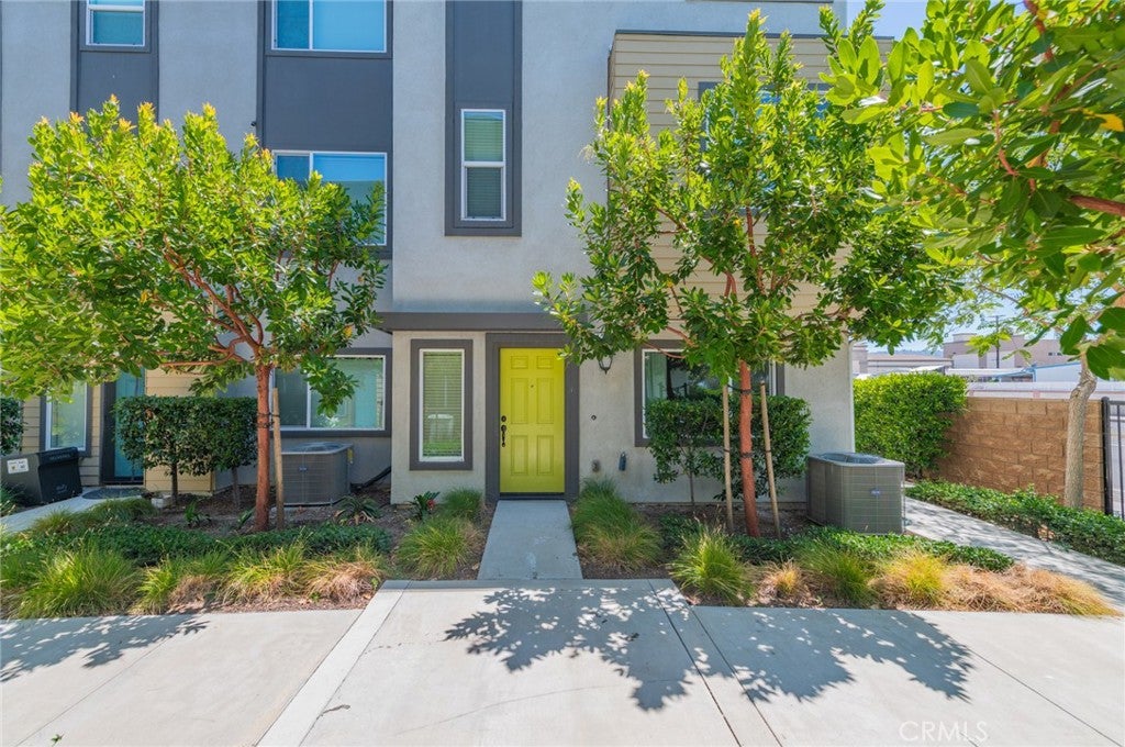 1215 Canoe Lane
