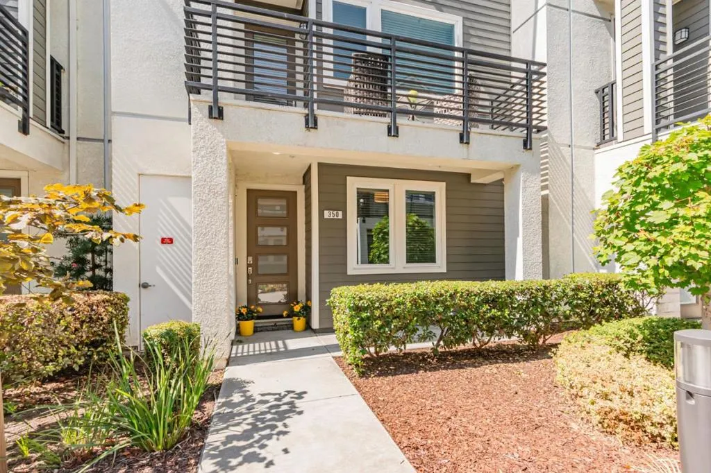 Milpitas, California 95035, United States, 3 Bedrooms Bedrooms, ,4 BathroomsBathrooms,Residential,Active,216005