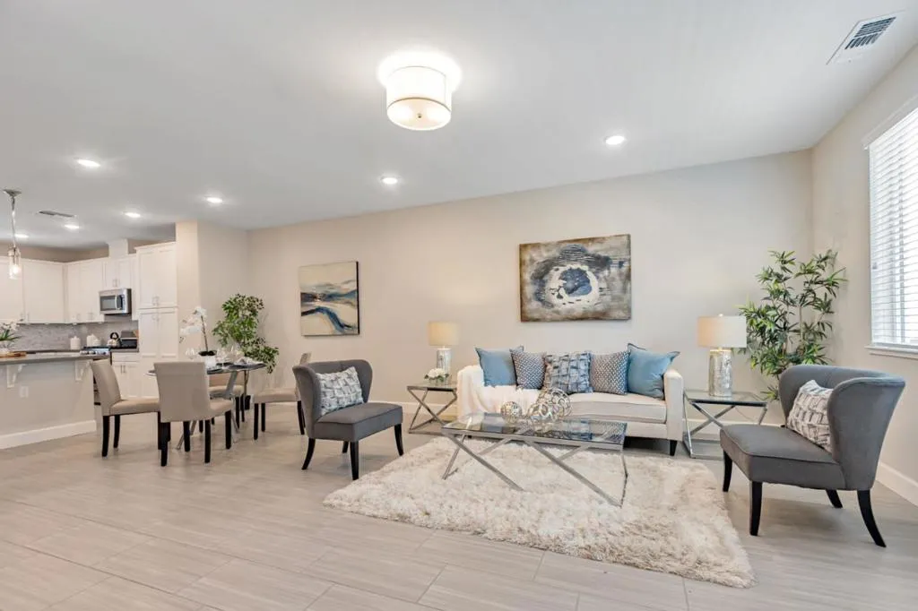 Milpitas, California 95035, United States, 3 Bedrooms Bedrooms, ,4 BathroomsBathrooms,Residential,Active,216005