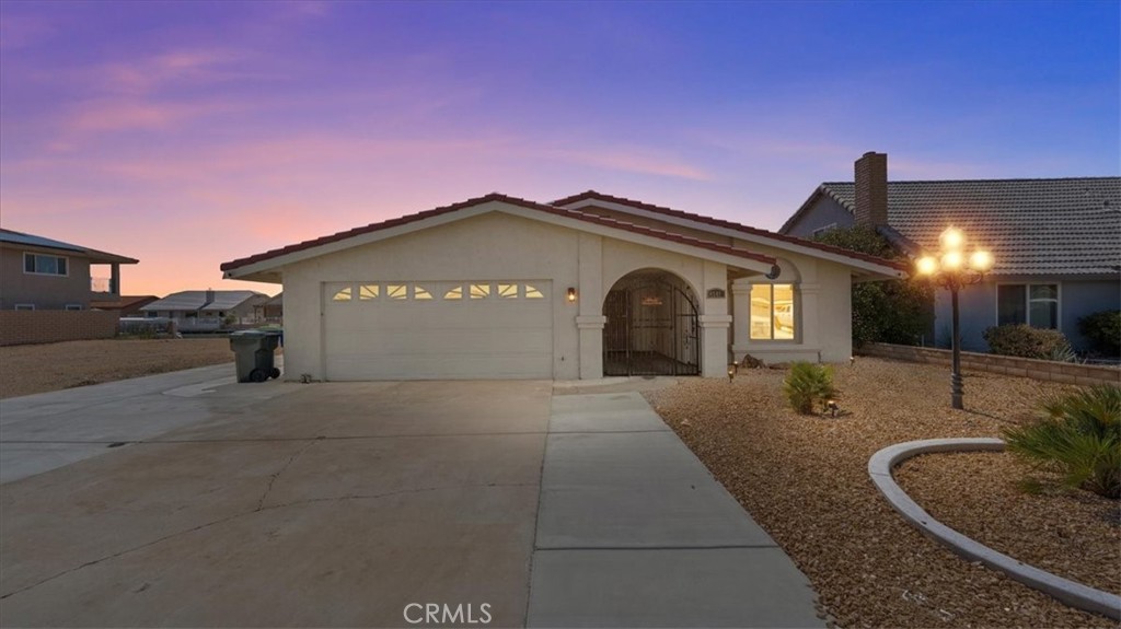 Welcome to this stunning North Lake rental on Ketch Lane, offering the perfect blend of comfort, entertainment, and resort-style amenities. This spacious home features **3 bedrooms and 2.5 baths** with a bright, open floor plan. The master suite boasts a **slider with breathtaking lake views**, creating a serene retreat.
Enjoy entertaining at the **sunken bar** or step outside to your **private dock** for fishing and relaxation—plus, with **no neighbor to the left**, you’ll appreciate added privacy. The home also includes a **pool table**, with additional furnishings negotiable, making move-in a breeze.
Practical features include a **paid-off solar system**, **2-car garage**, **RV parking**, and a **long driveway**.
Located in the heart of **Silver Lakes in Helendale**, residents enjoy access to a **PGA-rated golf course**, **pickleball courts**, **community gym**, **pool, spa, sauna**, and endless lake activities. This hidden Mojave Desert gem is truly a must-see!