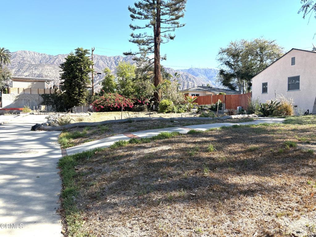 855 Morada Place