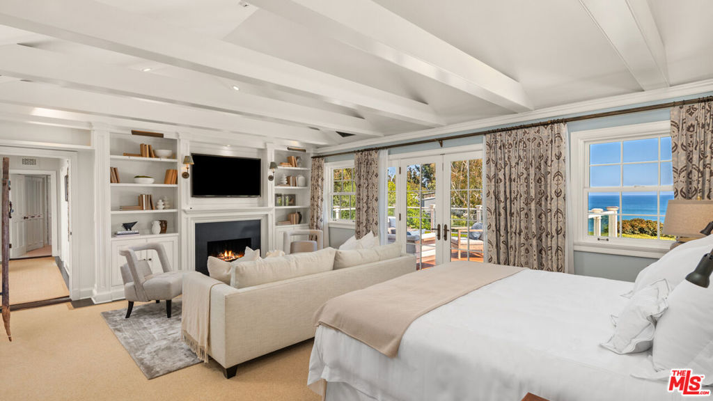 Point Dume - Residential
