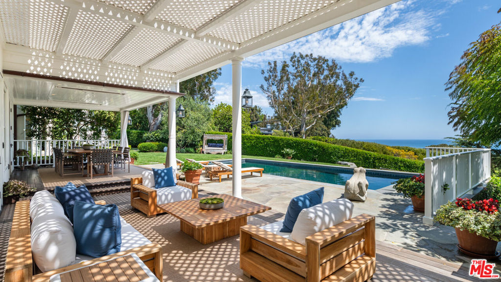Point Dume - Residential