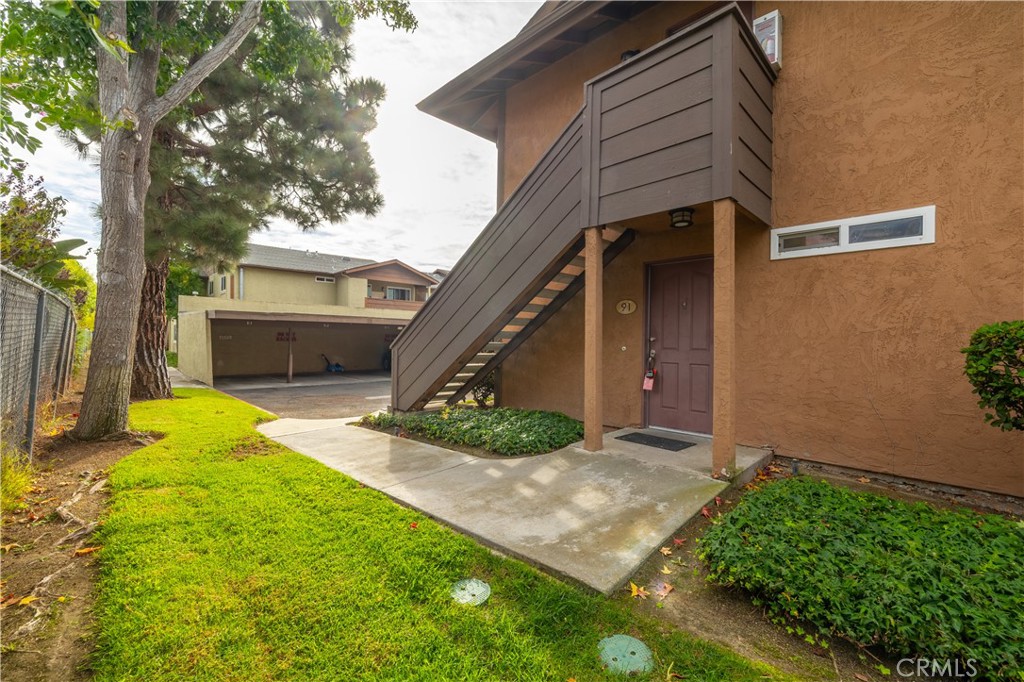 517 Calle Montecito 91