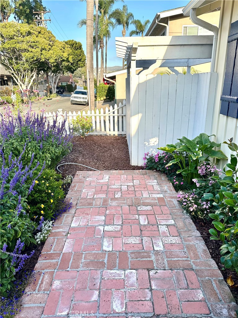425 Monterey Drive