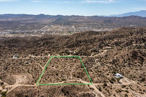 Photo of 101 Nelson Road, Yucca Valley, CA 92284 (MLS # 219138040PS)