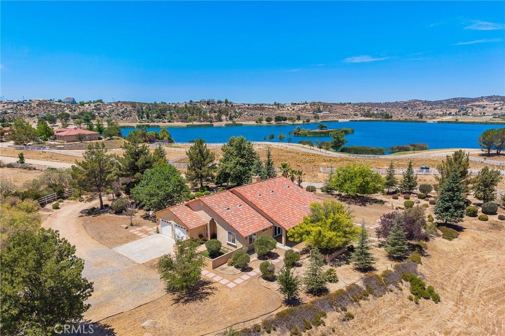 41810 Lakefront Drive