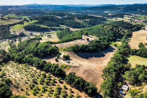 Tiny photo for 3180 Willow Creek Road, Paso Robles, CA 93446 (MLS # NS26112537)