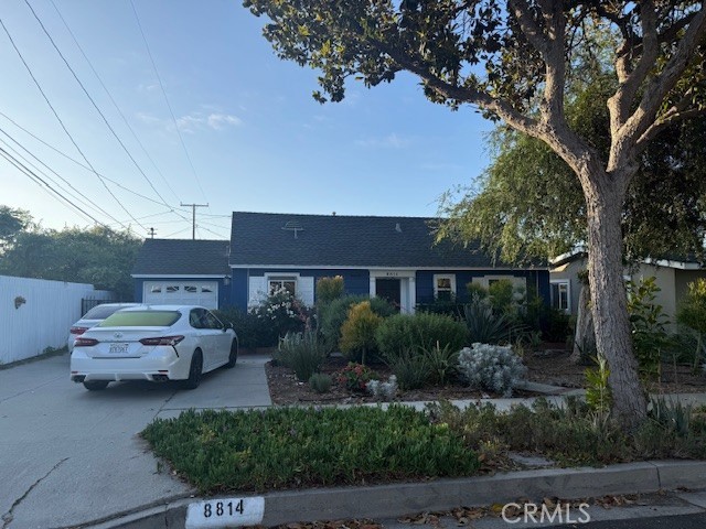 8814 Jacmar Avenue
