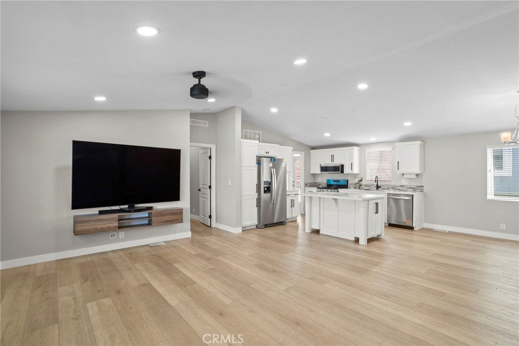 3030 Oceanside 56