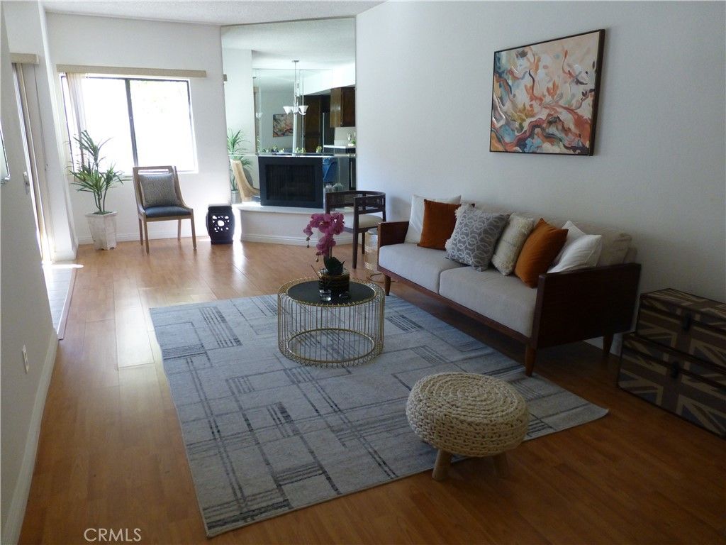 Photo of 17914 Magnolia Boulevard #127, Encino, CA 91316 (MLS # SR26030400)