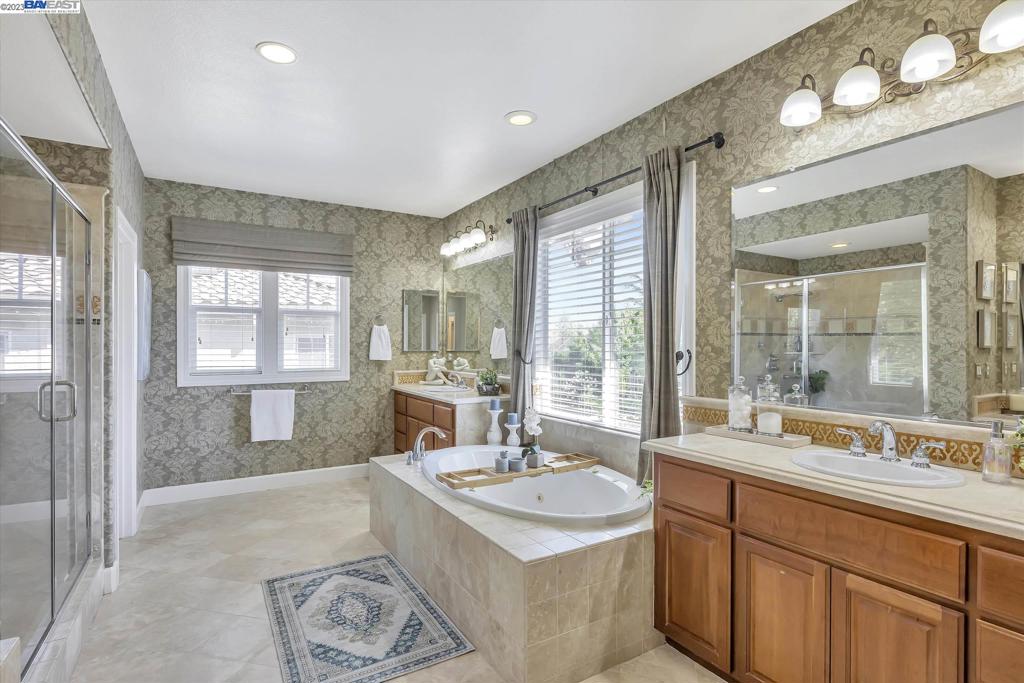 WINDEMERE - Residential