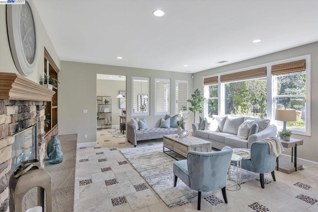 WINDEMERE - Residential